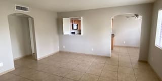 Roomy 2 bedroom 2 bathroom Apartment Roomy 2 bedroom 2 bathroom Apartment Photo Gallery 1