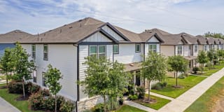 Blake’s Bend Townhomes Blake’s Bend Townhomes Photo Gallery 1
