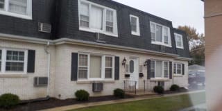 8919 Burlington Ave 8919 Burlington Ave Photo Gallery 1