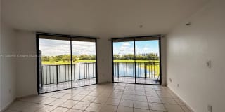 9688 Fontainebleau Blvd 9688 Fontainebleau Blvd Photo Gallery 1