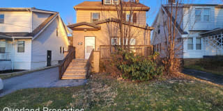 889 Woodview Rd 889 Woodview Rd Photo Gallery 1