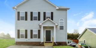 823 Winthrop Ln 823 Winthrop Ln Photo Gallery 1