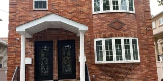 160-28 73 Avenue 160-28 73 Avenue Photo Gallery 1