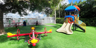 Intracoastal Yacht Club Intracoastal Yacht Club Photo Gallery 1