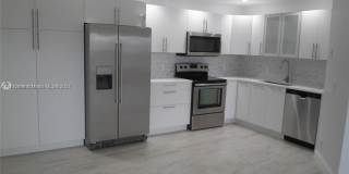 3380 N Pinewalk Dr N 3380 N Pinewalk Dr N Photo Gallery 1