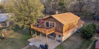 16892 Oakwood dr 16892 Oakwood dr Photo Gallery 1
