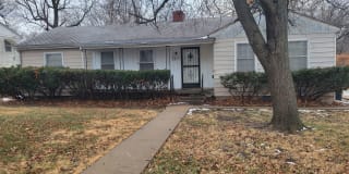 2215 SE Kentucky Ave 2215 SE Kentucky Ave Photo Gallery 1