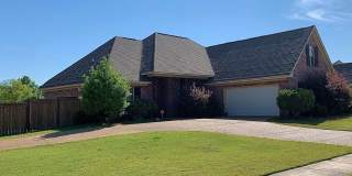 301 Gladeview Place 301 Gladeview Place Photo Gallery 1