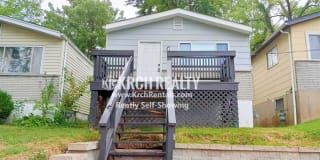 130 Gladys Avenue 130 Gladys Avenue Photo Gallery 1
