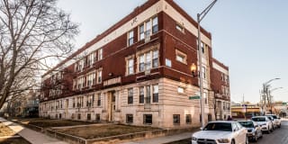 447 N Austin 447 N Austin Photo Gallery 1