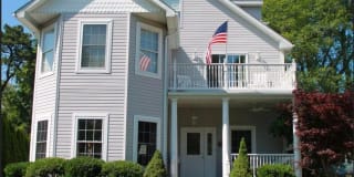 412 Salem Avenue 412 Salem Avenue Photo Gallery 1