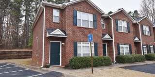 637 Huntington Road - B5 637 Huntington Road - B5 Photo Gallery 1