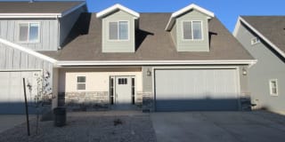 1577 S W Topaz Dr. A 1577 S W Topaz Dr. A Photo Gallery 1