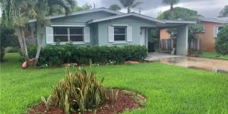 262 SE Monterey Avenue SE 262 SE Monterey Avenue SE Photo Gallery 1