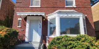 10530 South Rhodes Ave 10530 South Rhodes Ave Photo Gallery 1