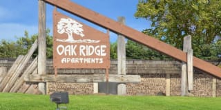 Oakridge Apts in Hopkins Oakridge Apts in Hopkins Photo Gallery 1
