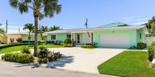 420 Sunset Way 420 Sunset Way Photo Gallery 1