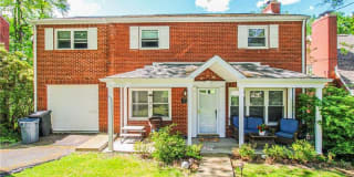 257 Roycroft Ave 257 Roycroft Ave Photo Gallery 1