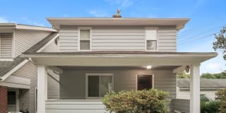 121 Glenmore Ave 121 Glenmore Ave Photo Gallery 1