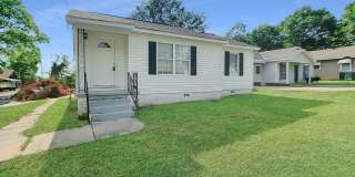 1530 17th Avenue East 1530 17th Avenue East Photo Gallery 1