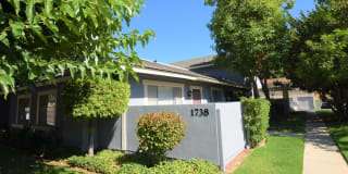 1738 E AVENIDA DE LAS FLORES 1738 E AVENIDA DE LAS FLORES Photo Gallery 1