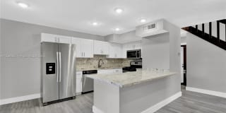 10629 SW 113th Pl 10629 SW 113th Pl Photo Gallery 1