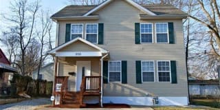 406 70th Pl 406 70th Pl Photo Gallery 1