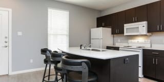 400 S Illinois Ave 400 S Illinois Ave Photo Gallery 1