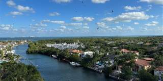 90 Edgewater Dr 90 Edgewater Dr Photo Gallery 1