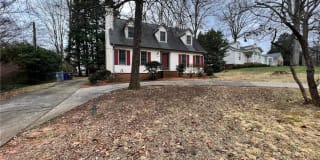 1207 N Peace Haven Road 1207 N Peace Haven Road Photo Gallery 1