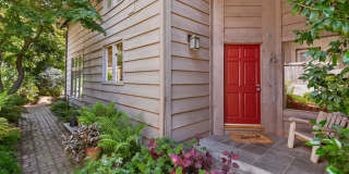1515 East Valley Road unit A 1515 East Valley Road unit A Photo Gallery 1