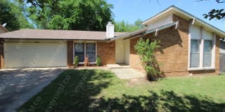 304 E Waco St 304 E Waco St Photo Gallery 1