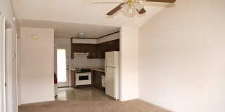 100 Lanier Dr Apt 35 100 Lanier Dr Apt 35 Photo Gallery 1