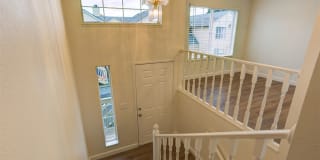 White Peaks Apartments White Peaks Apartments Photo Gallery 1