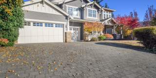 9816 NE 16th St 9816 NE 16th St Photo Gallery 1