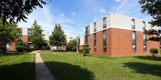 The Grove at Schaumburg The Grove at Schaumburg Photo Gallery 1