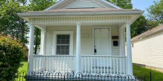 527 Dakota St. 527 Dakota St. Photo Gallery 1