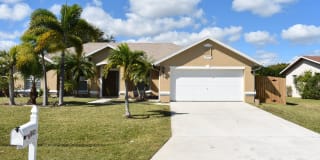 543 SE Marydale Terrace 543 SE Marydale Terrace Photo Gallery 1