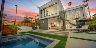 200 N DOHENY DR 200 N DOHENY DR Photo Gallery 1