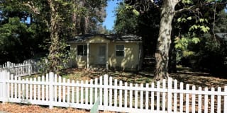 5401 Rosswood 5401 Rosswood Photo Gallery 1