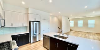 2846 Polk Ave 2846 Polk Ave Photo Gallery 1