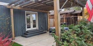 325 E Washington Ave 325 E Washington Ave Photo Gallery 1