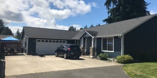 3329 33rd lane NE 3329 33rd lane NE Photo Gallery 1