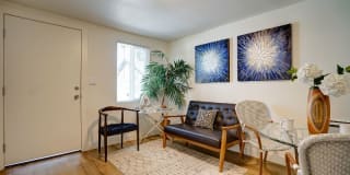 424 E Truslow 424 E Truslow Photo Gallery 1