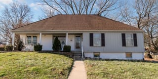 6404 NW Nodaway Dr 6404 NW Nodaway Dr Photo Gallery 1