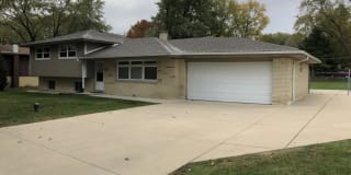 31 East WISE Road 31 East WISE Road Photo Gallery 1