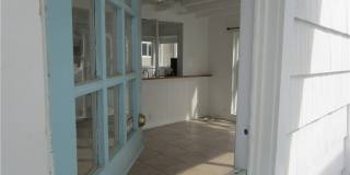 303 34th Street 1/2 303 34th Street 1/2 Photo Gallery 1