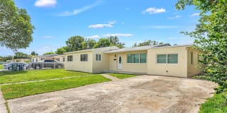 1120 NW 184th Dr 1120 NW 184th Dr Photo Gallery 1