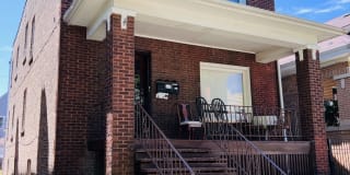 3009 N Hamlin Avenue 3009 N Hamlin Avenue Photo Gallery 1