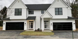 5064 E Valley Rd 5064 E Valley Rd Photo Gallery 1